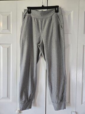 Old Navy Light Gray Women’s Jogger Track Pants